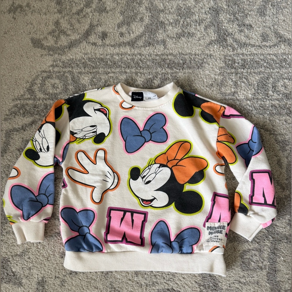 Zara Disney Minnie crewneck sweatshirt size 4/5